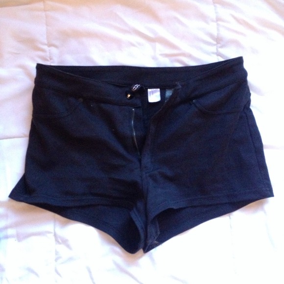 high waisted black cotton shorts
