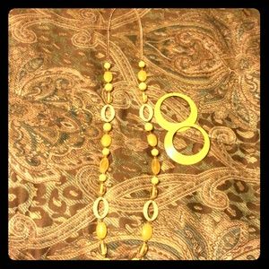 Yellow necklace and ear rings