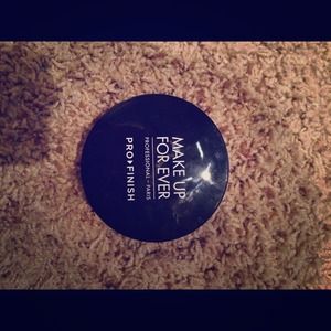 MAKE UP FOREVER Pro Finish Powder
