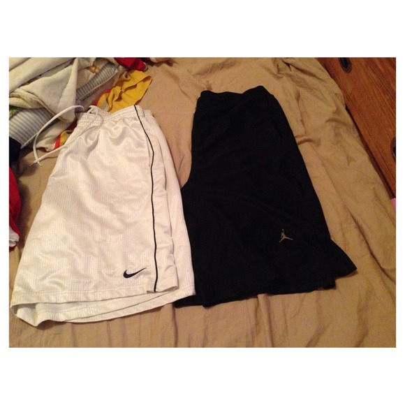 Men's basketball shorts