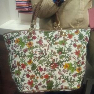 ❌SOLD❌C Wonder Floral Tote❌SOLD❌
