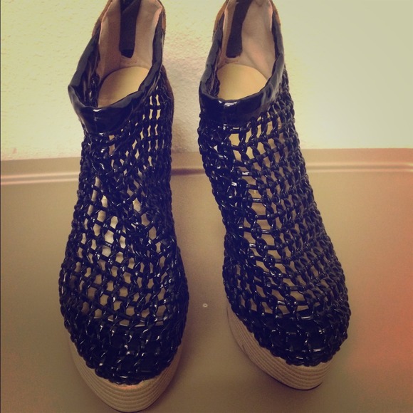 Christian Louboutin Size 41 (US size 11)