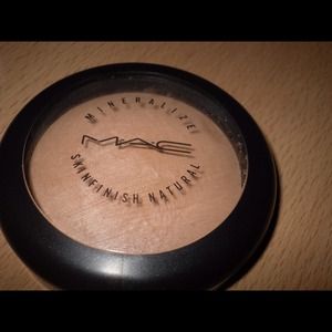 MAC Mineralized Skin Finish in Medium Deep