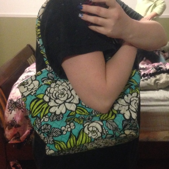 🔴SOLD🔴Vera Bradley handbag - Picture 3 of 4