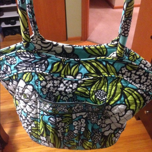 🔴SOLD🔴Vera Bradley handbag - Picture 4 of 4