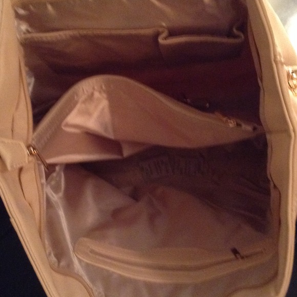 Handbag - Picture 2 of 2