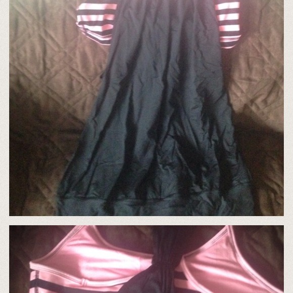 Lululemon bundled tanks