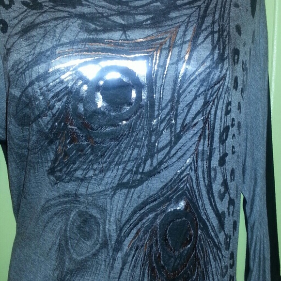 Sold HOST PICK blouse reduce price plus size. - Picture 2 of 4