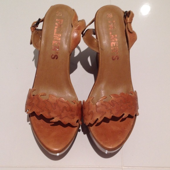 Genuine Leather Brown wedge shoes. Size 7. Made in Brazil. - Picture 2 of 4