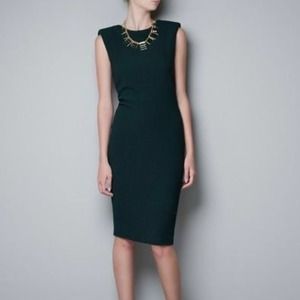 💥💥SOLD💥💥Green Zara fitted studio dress size XS