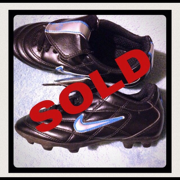 Nike soccer shoes for boy or girl.