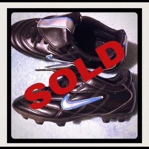 Nike soccer shoes for boy or girl.