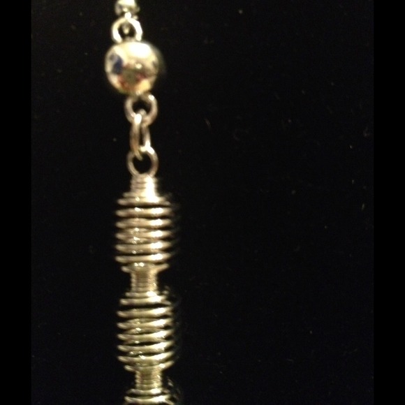 Earrings - Picture 3 of 3