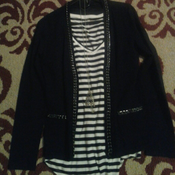 Bouclet style black jacket