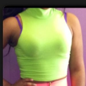 💥💥REDUCED💥💥 LIME GREEN CROP TOP $5