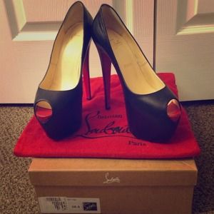 Authentic Christian  Louboutin highness size 38.5