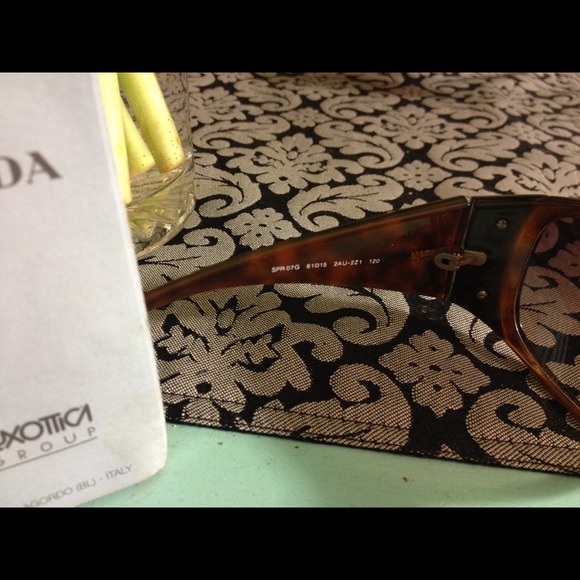 PRADA Women\'s Sunglasses main image 4