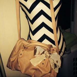 🎉🎉SOLD Nude/pink purse🎉🎉🎉