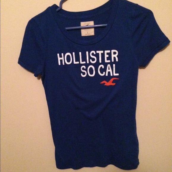 Hollister top