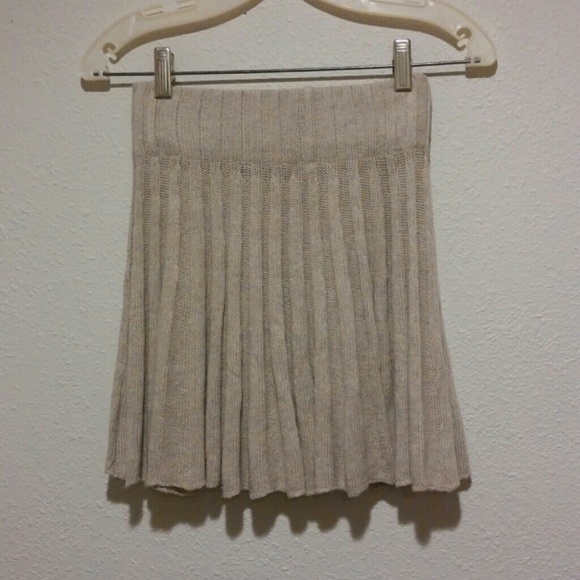 **Sold**Brandy Melville Knit Skirt