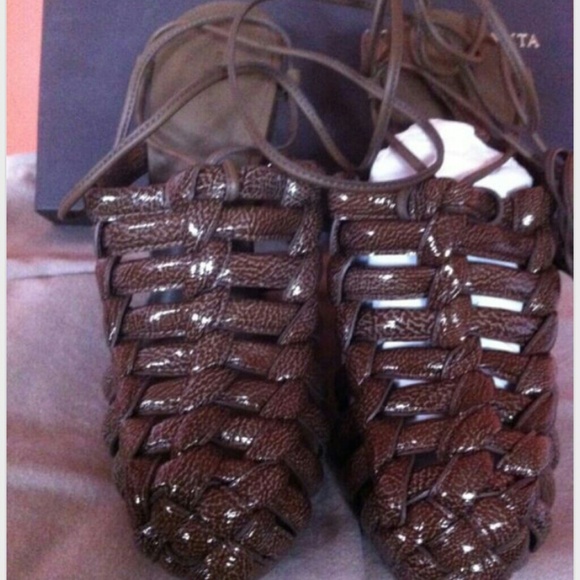 HOST PICK 2/28!!! BOTTEGA VENETA STRAPPY SHOES - Picture 2 of 4