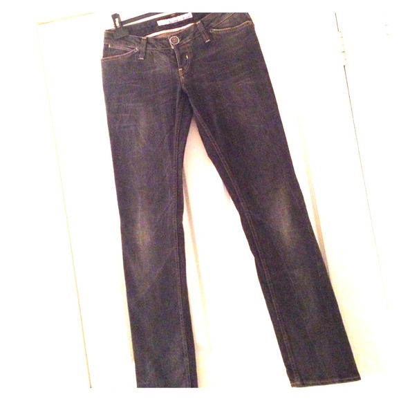 two women in the world Denim - FINAL SALE🇮🇹Low Rise Straight Leg Italian Jeans!