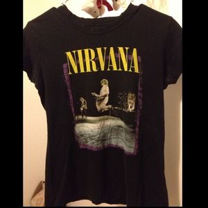 🔥🎧SOLD🎧🔥Nirvana band tee / shirt