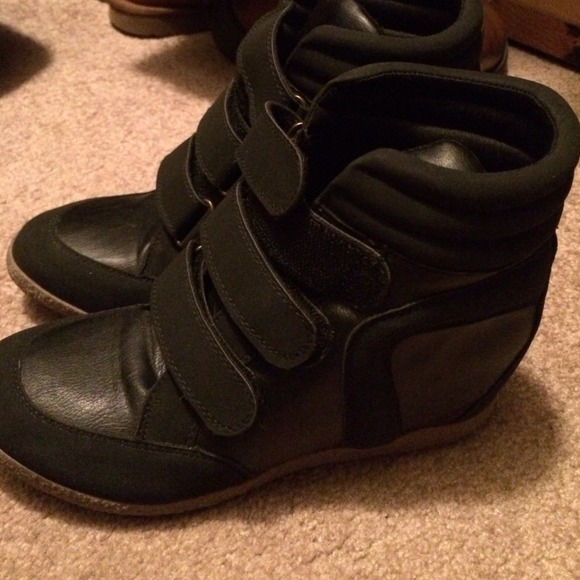 ❌❌TRADED❌❌ Black wedge sneakers !