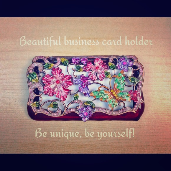 ✨REDUCED!✨Business card carrier w/ rhinestones