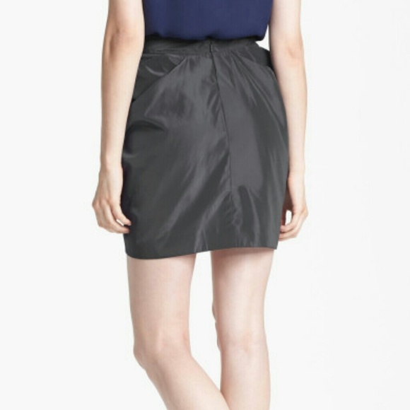 SOLD! Leith Asymmetric Black Tulip Mini - Picture 2 of 2