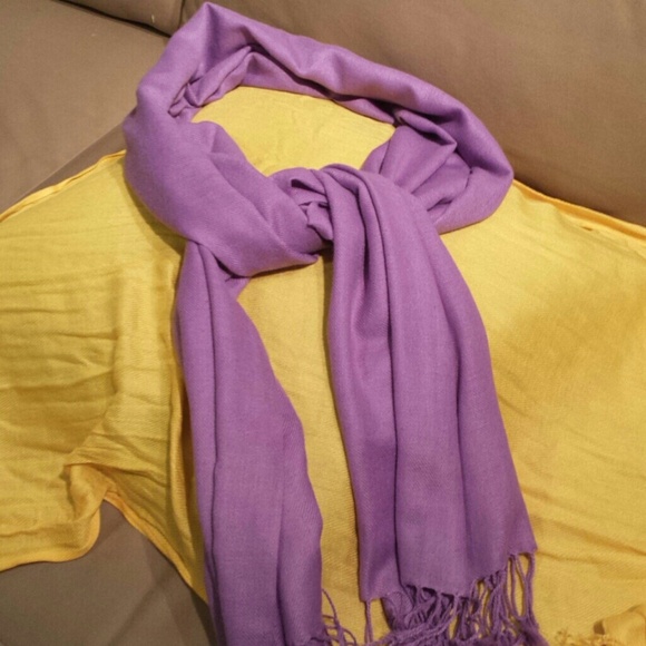 Cute lavender scarf