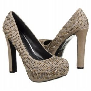 NEW Dolce Vita Studded Pumps Size 6