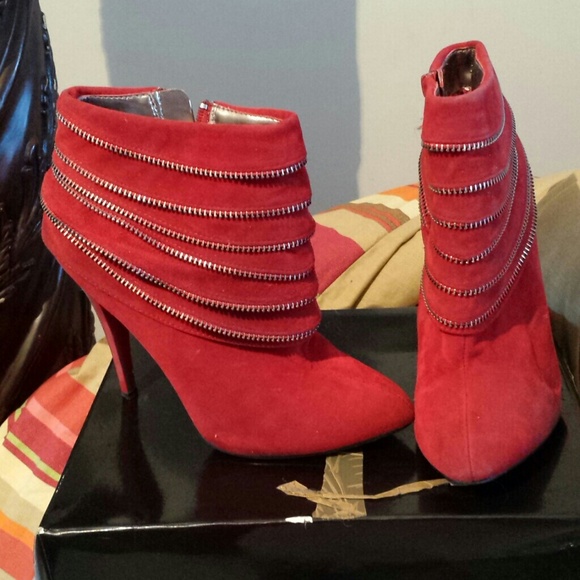 Short red booties