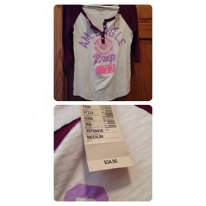 NWT CUTE BASEBALL SLEEVE SHIRT!!