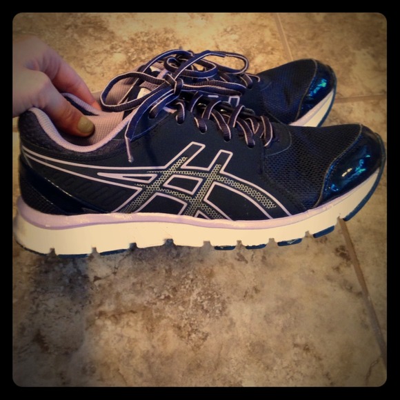 ❌SOLD❌ Asics Gel-Envigor TR--like new!