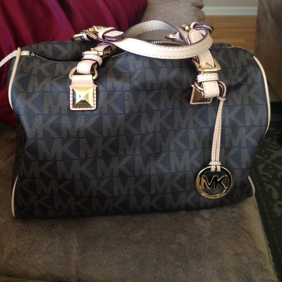 SOLD Michael Kors Large Grayson Satchel