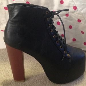 Jeffery Campbell Lita lookalikes!!