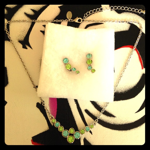 Lia Sophia Bundle! 💎