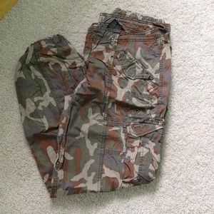 Army, camo, cargo pants!