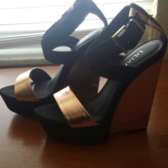 *NEW sexy wedges*