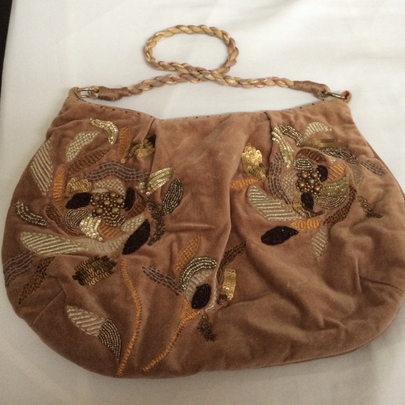 Accessorize detailed suede zip handbag