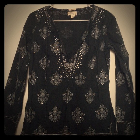 Old navy blouse, coverup.