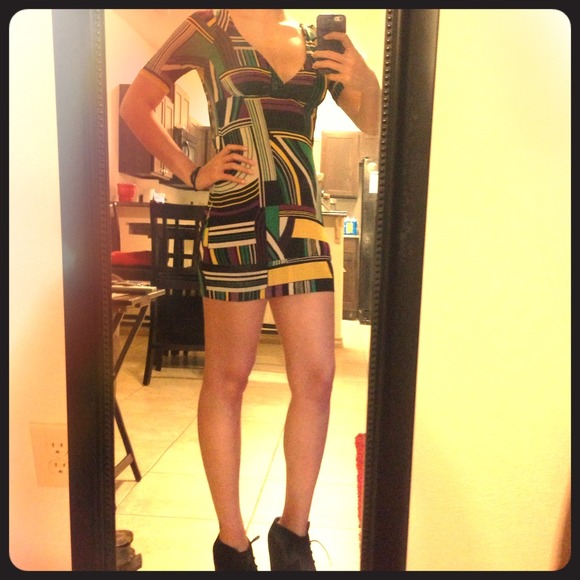 Guess dress - Picture 1 of 4