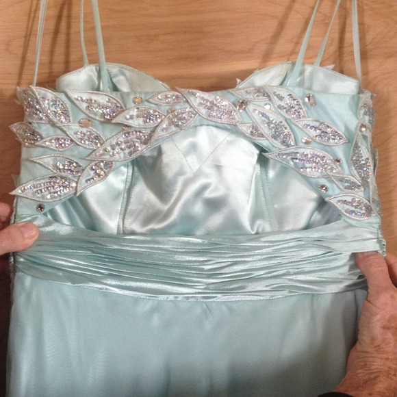 Baby blue prom dress SALE❗️ limited time only - Picture 3 of 4