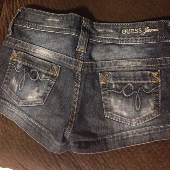 Guess denim shorts - Picture 2 of 3