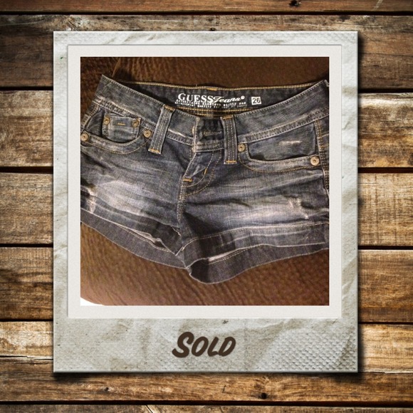 Guess denim shorts - Picture 1 of 3