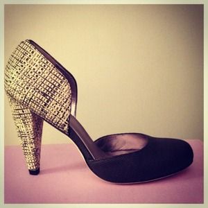 SOLD--HP***-Botkier Pumps-HP- 4-11-14-🎉🎉🎉