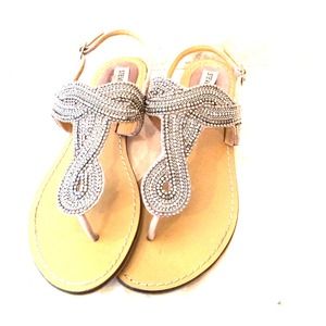 Steve Madden Shieek Thong sandal in pewter