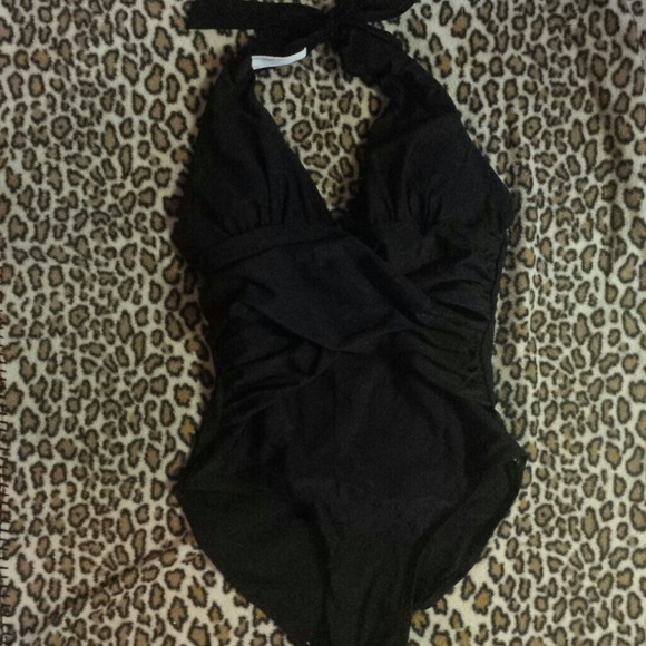 Sold in bundle*one piece swimsuit*