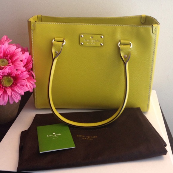 kate spade Handbags - 🚫Bundled🚫 Yellow Kate Spade Quinn